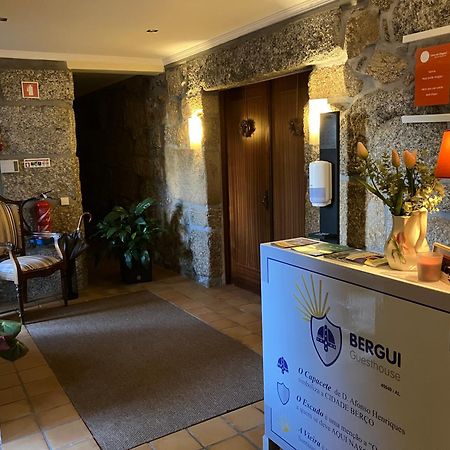 Bergui Guesthouse - Em Guimaraes Desde 2017 Eksteriør billede