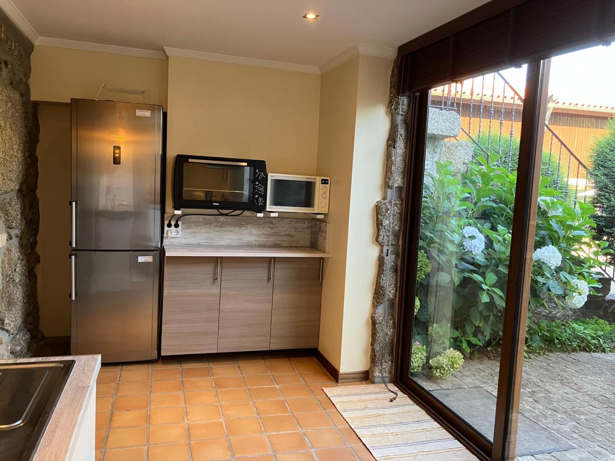 Bergui Guesthouse - Em Guimaraes Desde 2017 Eksteriør billede